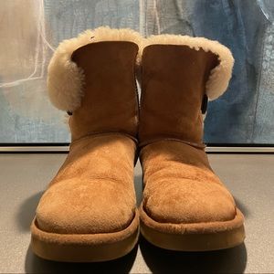 Authentic UGG boots.. Size 8.